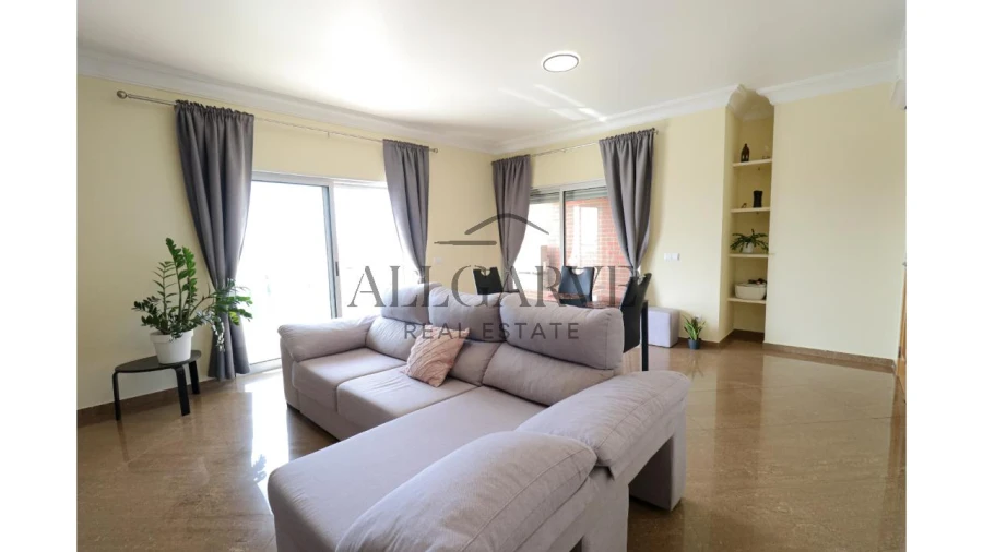 Apartamento T3 para Venda em Portimão Foto 6