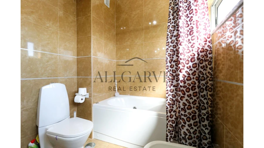 Apartamento T3 para Venda em Portimão Foto 28