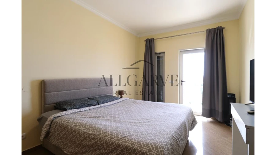 Apartamento T3 para Venda em Portimão Foto 19