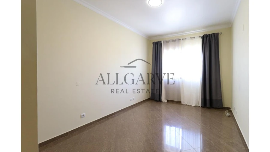 Apartamento T3 para Venda em Portimão Foto 33