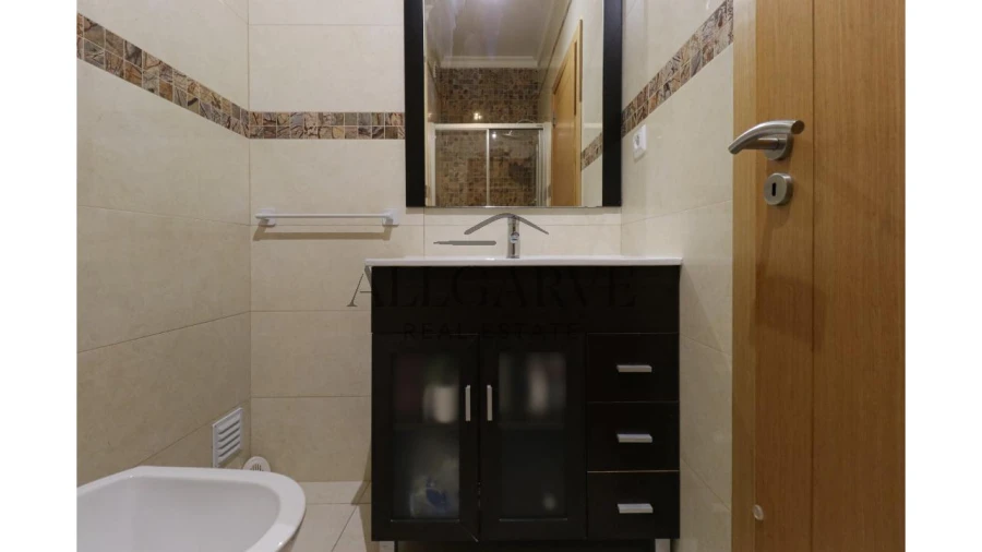 Apartamento T3 para Venda em Portimão Foto 13