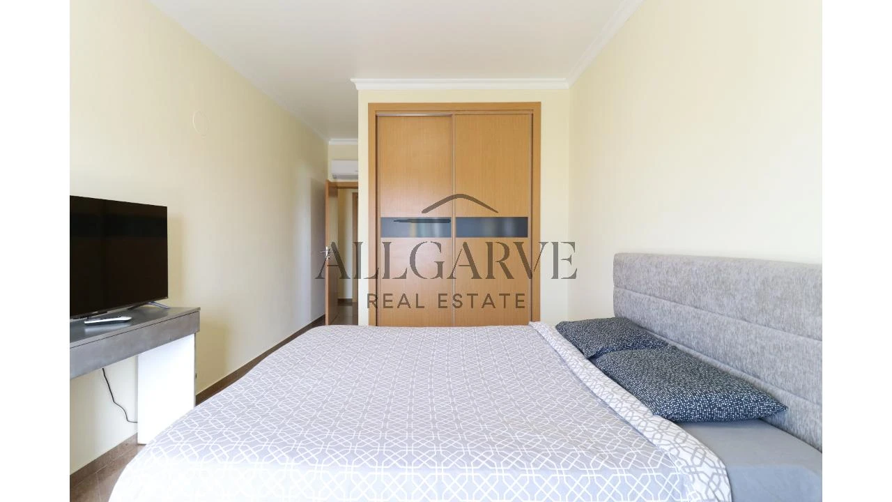 Apartamento T3 para Venda em Portimão Foto 21
