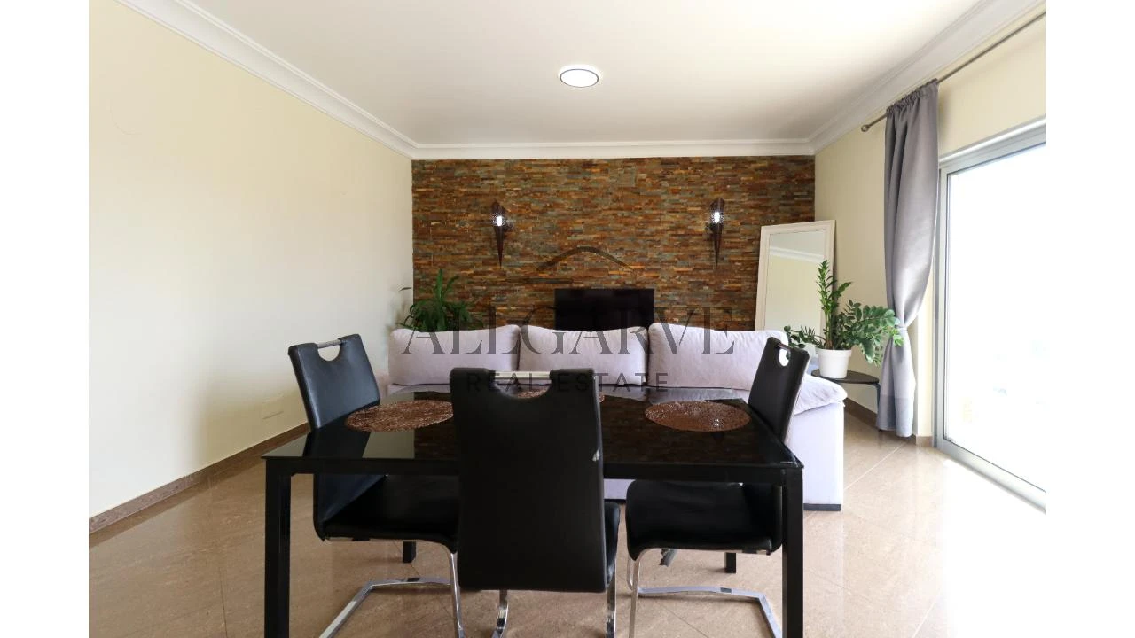 Apartamento T3 para Venda em Portimão Foto 4