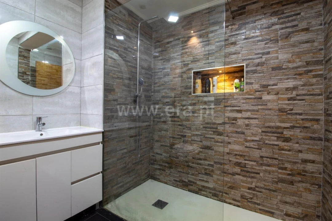 Apartamento T2 para Venda em Oliveira do Douro Foto 14
