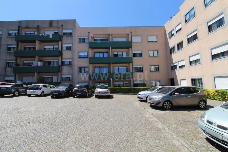 Apartamento T2 para Venda em Oliveira do Douro Foto 20