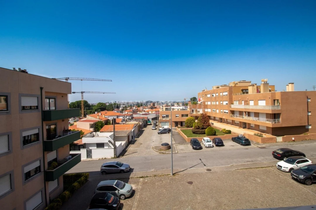 Apartamento T2 para Venda em Oliveira do Douro Foto 16