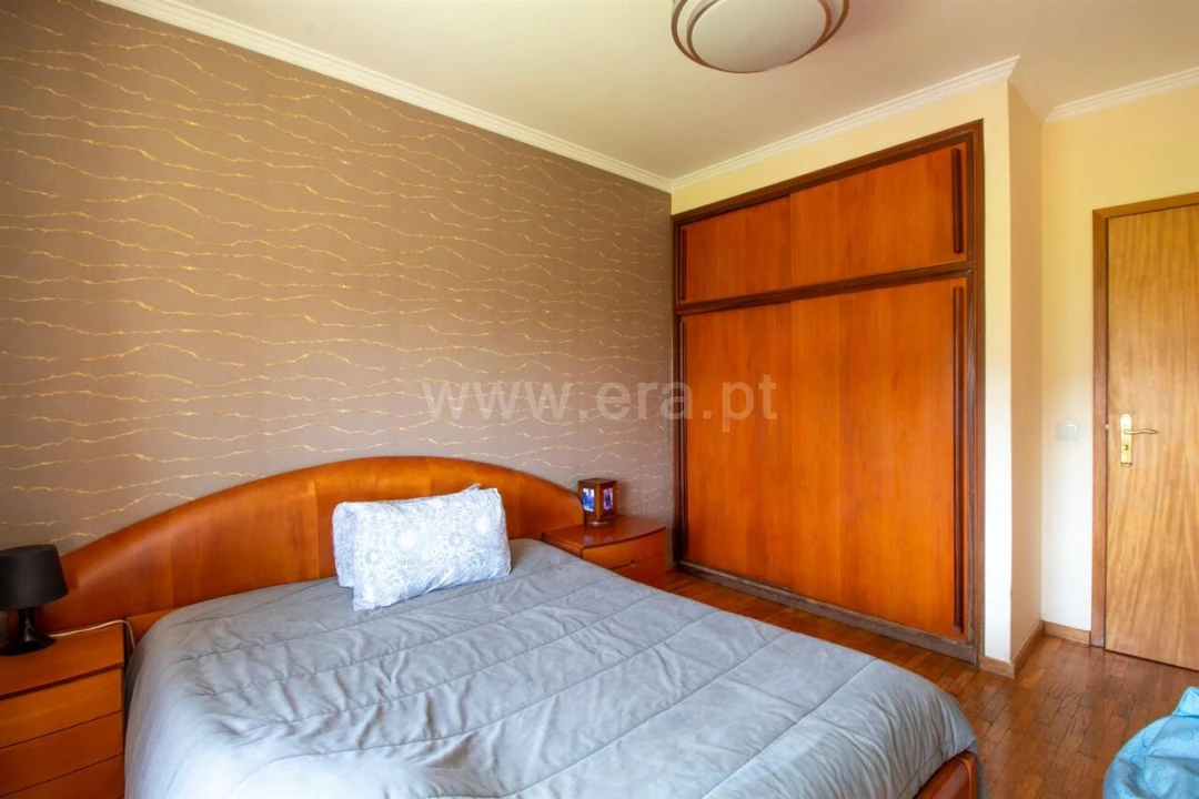 Apartamento T2 para Venda em Oliveira do Douro Foto 9
