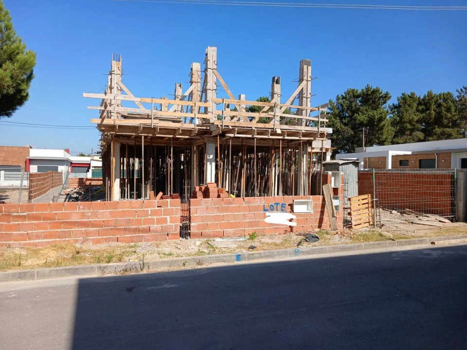 Moradia T4 para Venda em Fernao Ferro Foto 9