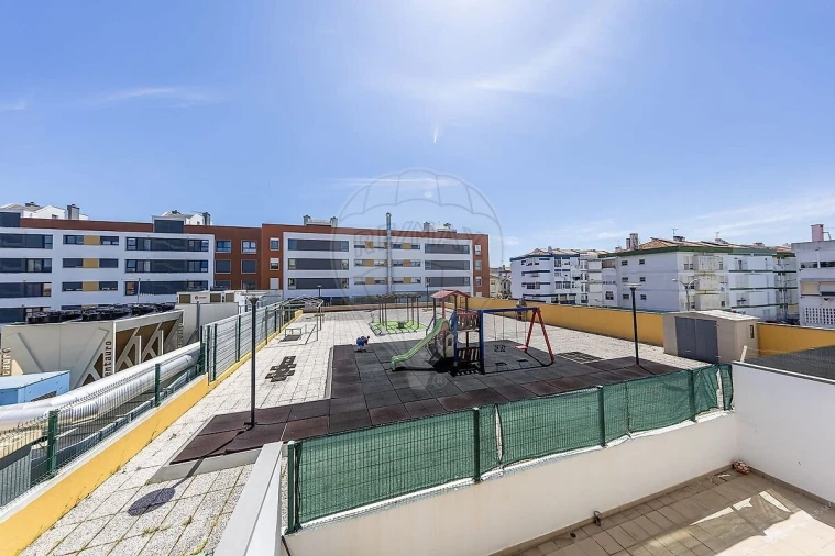 Apartamento T3 para Venda em Carnaxide e Queijas Foto 9