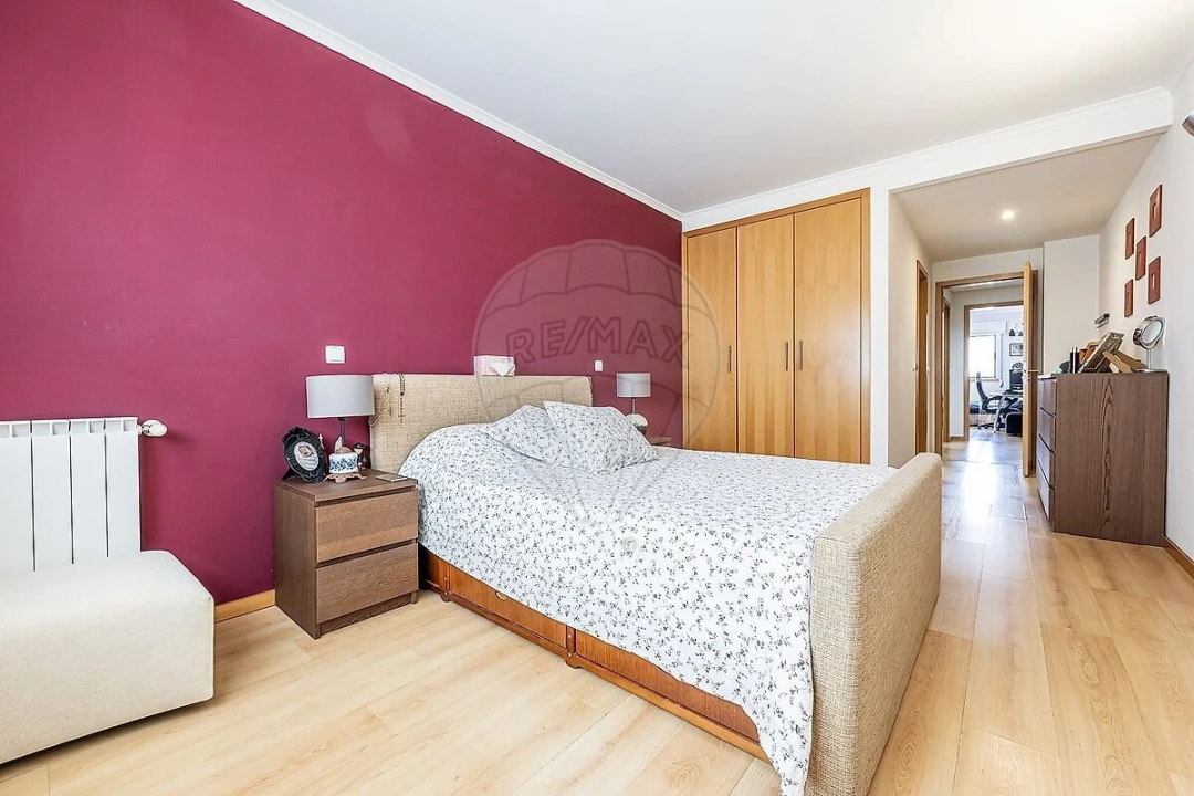Apartamento T3 para Venda em Carnaxide e Queijas Foto 26
