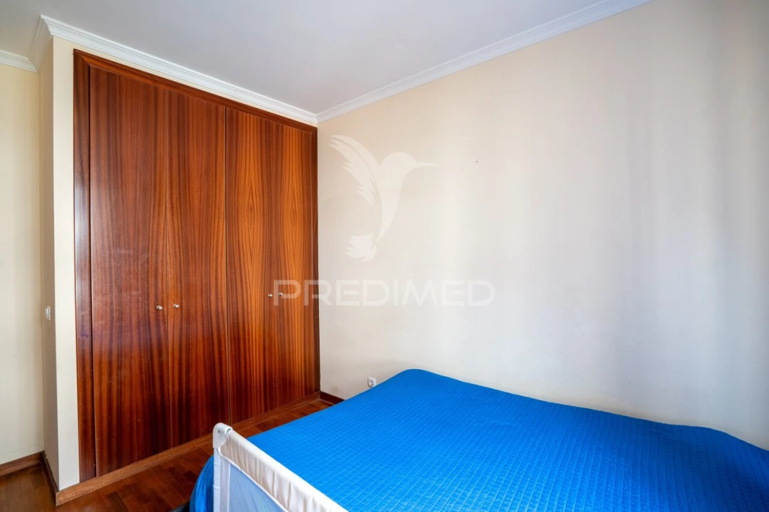 Apartamento T2 para Venda em Caniço Foto 8