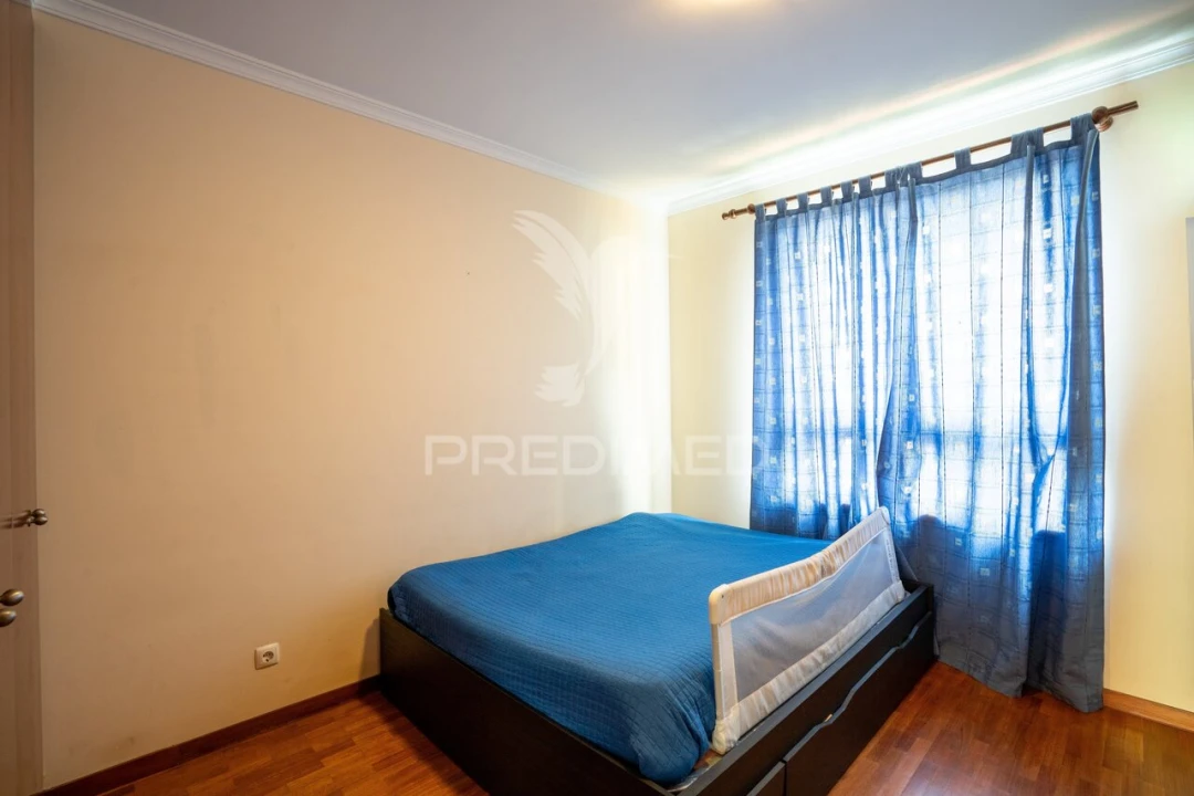 Apartamento T2 para Venda em Caniço Foto 7