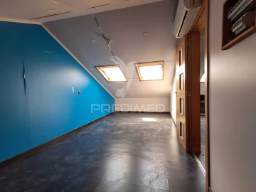 Apartamento T3 para Venda em Seixal, Arrentela e Aldeia de Paio Pires