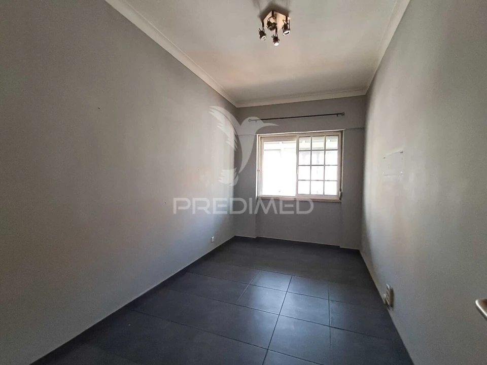 Apartamento T3 para Venda em Seixal, Arrentela e Aldeia de Paio Pires Foto 6
