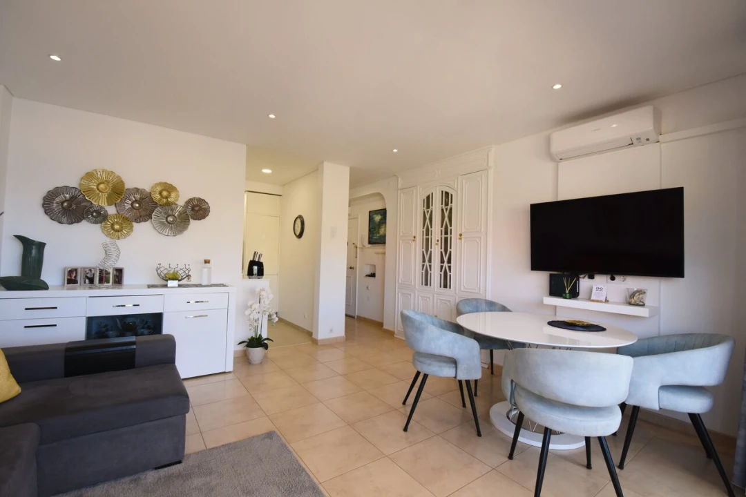 Apartamento T1 para Venda em Portimão Foto 9