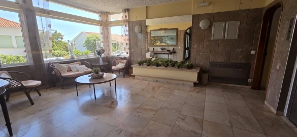 Apartamento T1 para Venda em Portimão