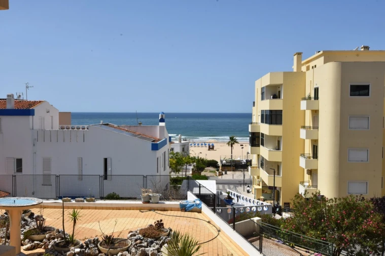 Apartamento T1 para Venda em Portimão Foto 5