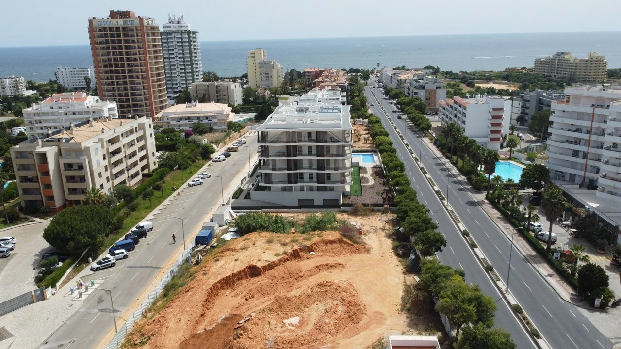 Apartamento T2 para Venda em Portimão Foto 23