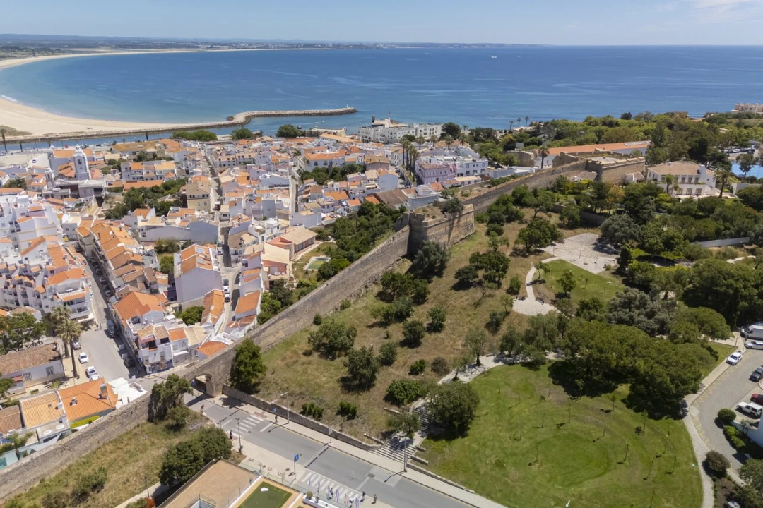 Moradia T1 para Venda em Lagos (São Sebastião e Santa Maria) Foto 21
