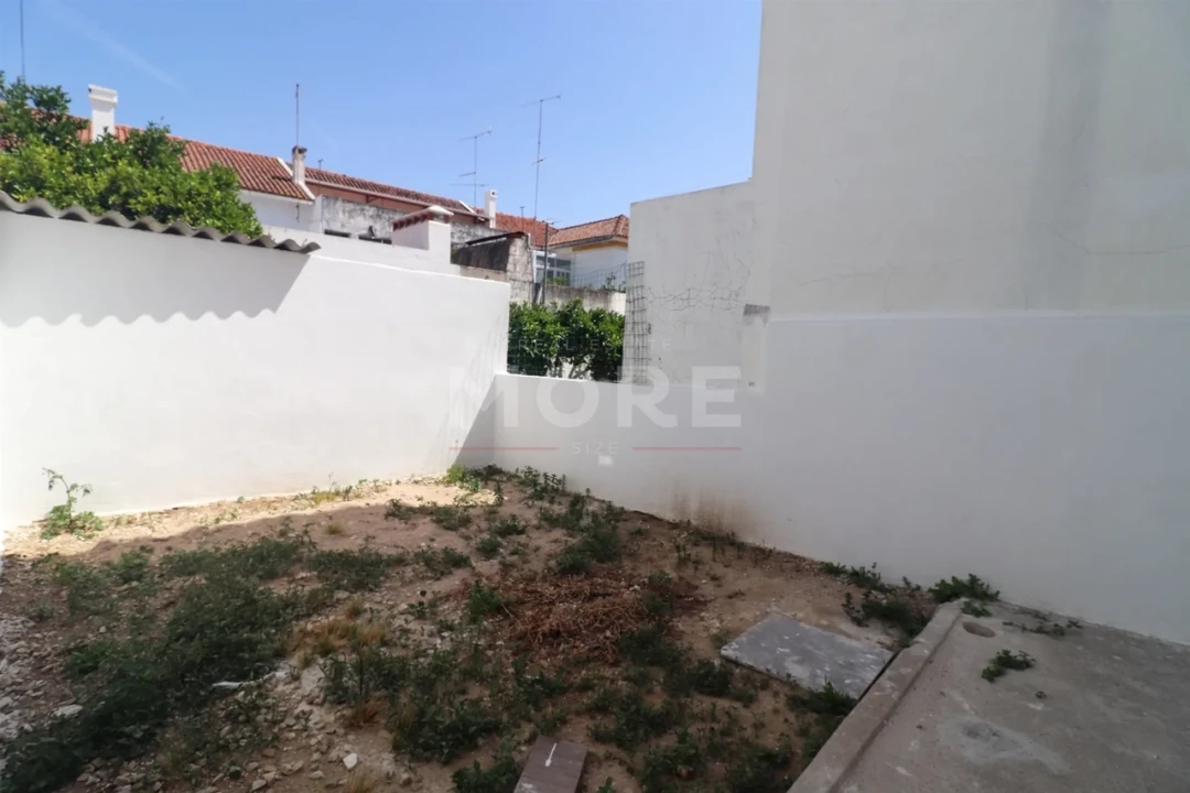 Moradia T3 para Venda em Bacelo e Senhora da Saúde Foto 17