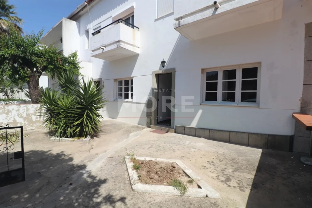 Moradia T3 para Venda em Bacelo e Senhora da Saúde Foto 1