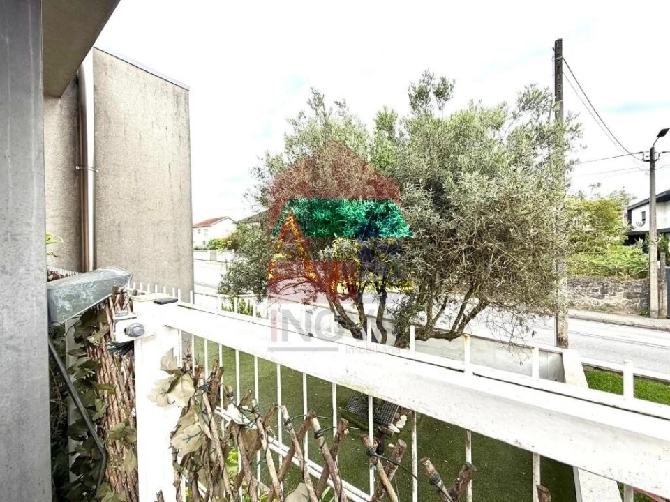 Moradia T3 para Venda em Vila Verde e Barbudo Foto 32
