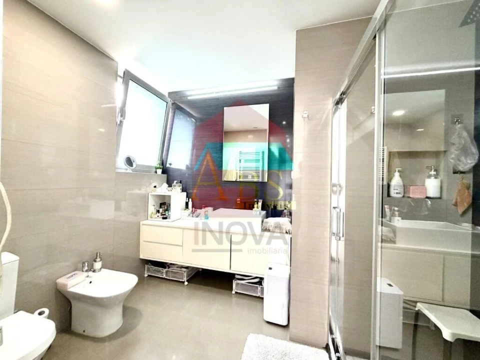 Moradia T3 para Venda em Vila Verde e Barbudo Foto 16