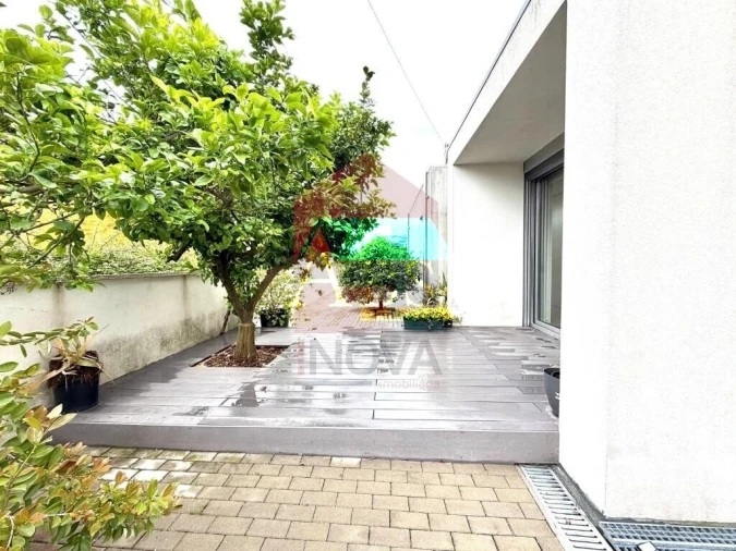 Moradia T3 para Venda em Vila Verde e Barbudo Foto 33