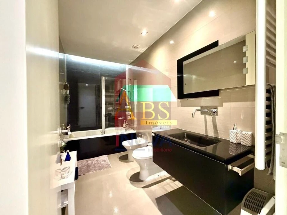Moradia T3 para Venda em Vila Verde e Barbudo Foto 11