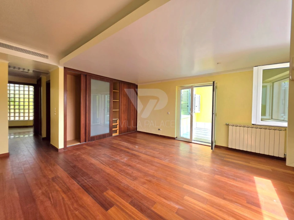 Moradia T7 para Venda em Queluz e Belas Foto 12