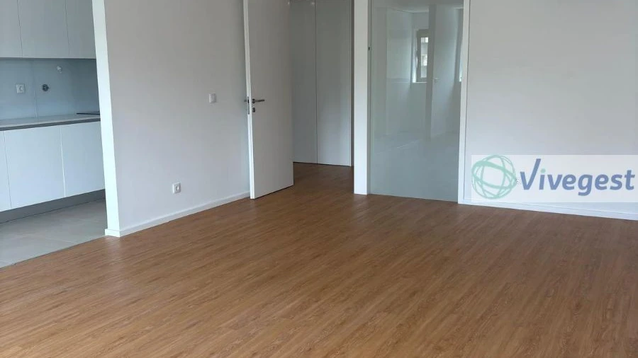 Apartamento T2 para Arrendamento em Castêlo da Maia