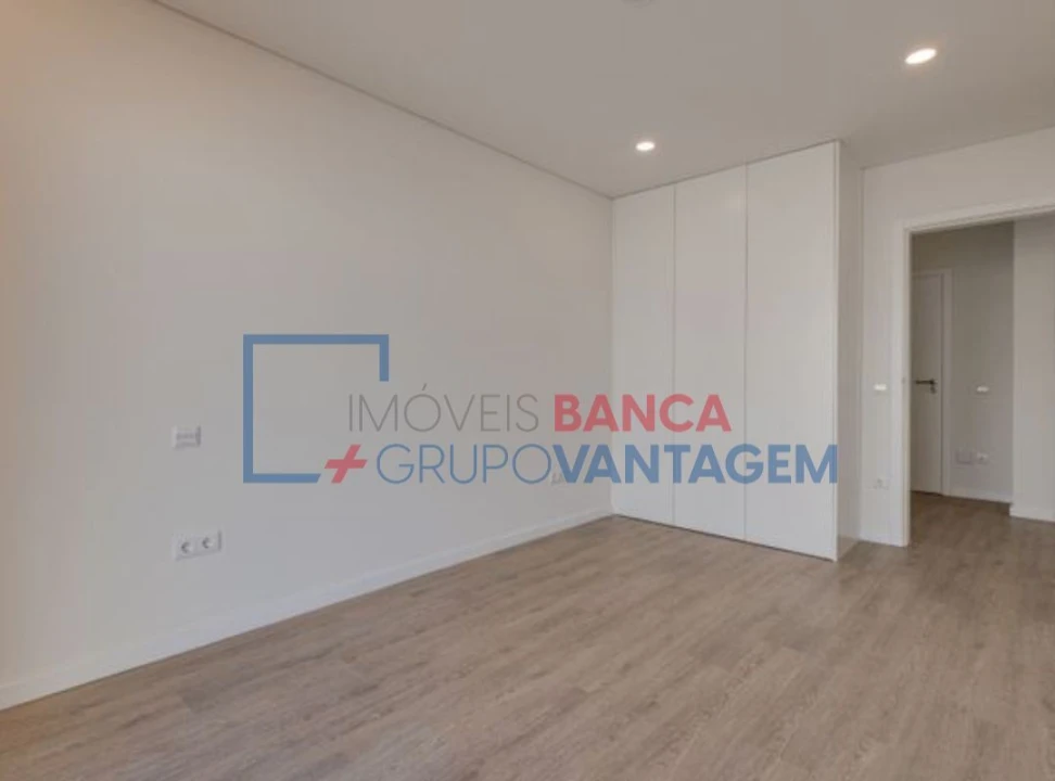 Apartamento T3 para Venda em Gafanha da Encarnação Foto 17