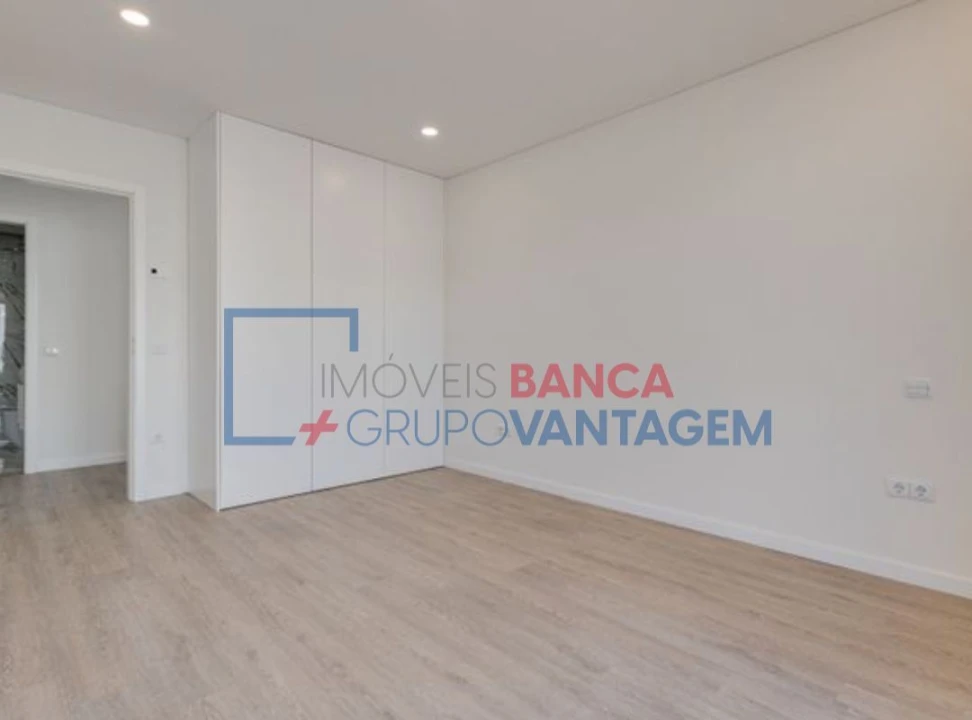 Apartamento T3 para Venda em Gafanha da Encarnação Foto 23