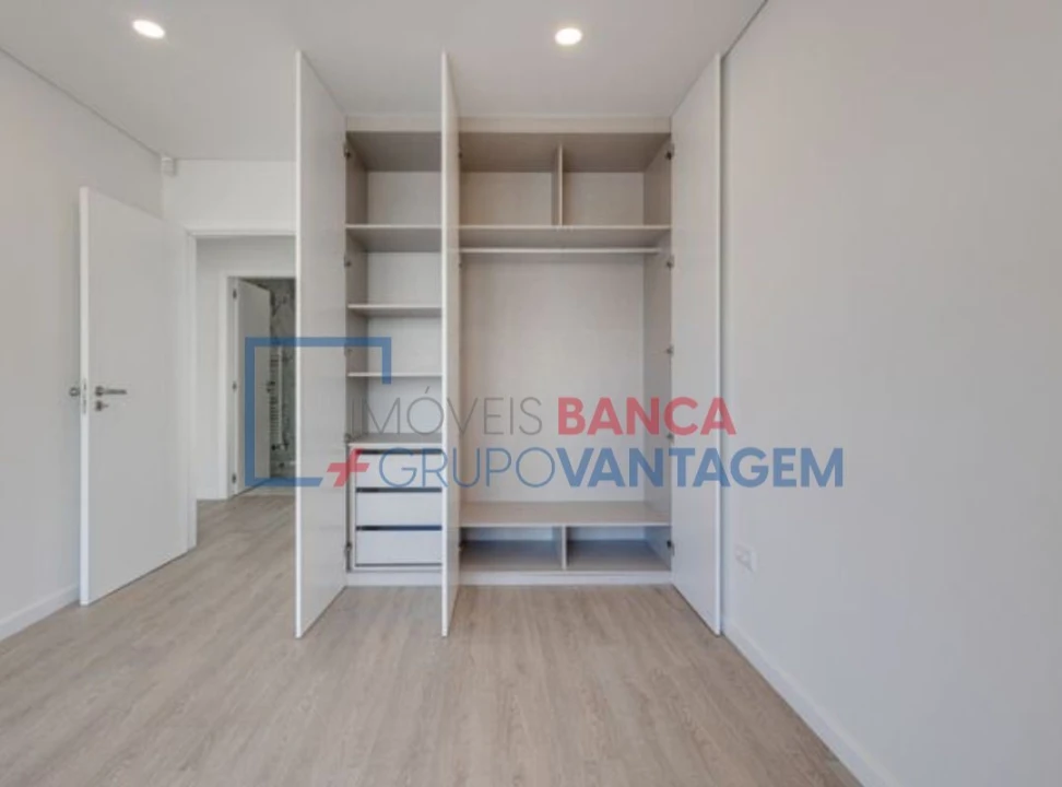 Apartamento T3 para Venda em Gafanha da Encarnação Foto 24