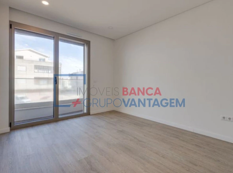 Apartamento T3 para Venda em Gafanha da Encarnação Foto 26