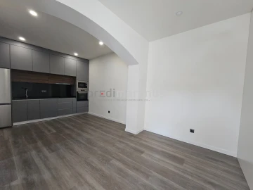 Apartamento T1 para Venda em Amarante (São Gonçalo), Madalena, Cepelos e Gatão