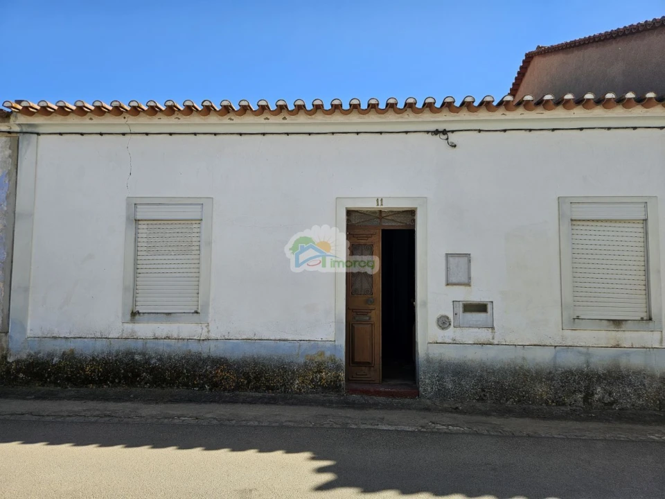 Moradia T2 para Venda em Montoito Foto 1