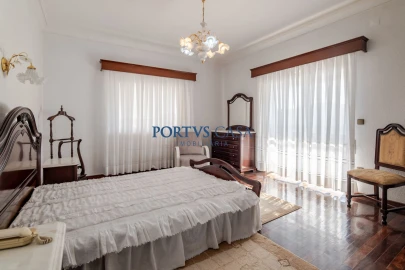 Moradia T7 para Venda em Gondomar (São Cosme), Valbom e Jovim
