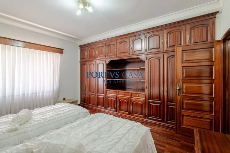 Moradia T7 para Venda em Gondomar (São Cosme), Valbom e Jovim Foto 41