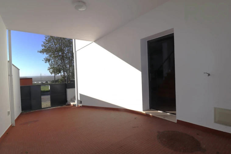 Moradia T3 para Venda em Silveira Foto 4