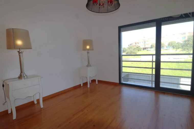 Moradia T3 para Venda em Silveira Foto 31