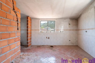 Moradia T3 para Venda em Penacova
