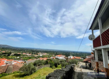 Moradia T3 para Venda em Alpedrinha