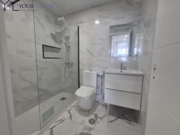Apartamento T2 para Venda em Póvoa de Santo Adrião e Olival Basto