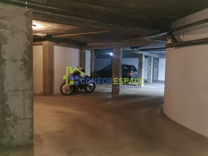 Garagem para Venda em Castelo Branco Foto 3