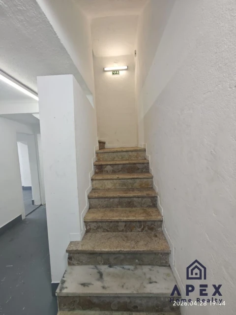 Loja para Arrendamento em Estrela