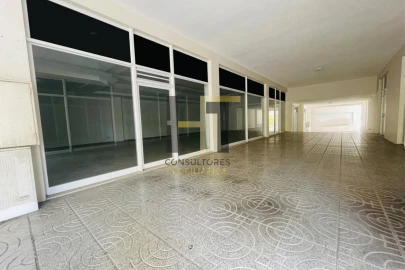 Loja para Arrendamento em Cidade da Maia
