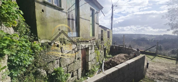 Moradia T2 para Venda em Quinchães