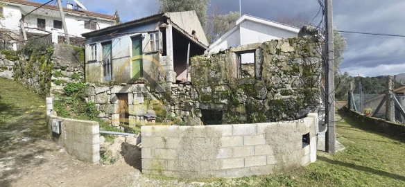 Moradia T2 para Venda em Quinchães