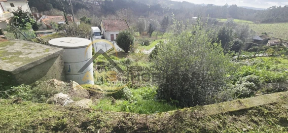 Moradia T2 para Venda em Quinchães